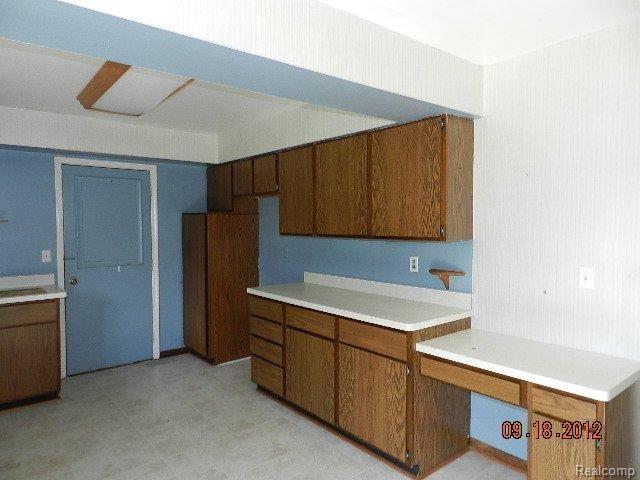 44525 Beverly Road Belleville, MI 48111 - Photo 3 of 5 44525 beverly belleville ppo 014