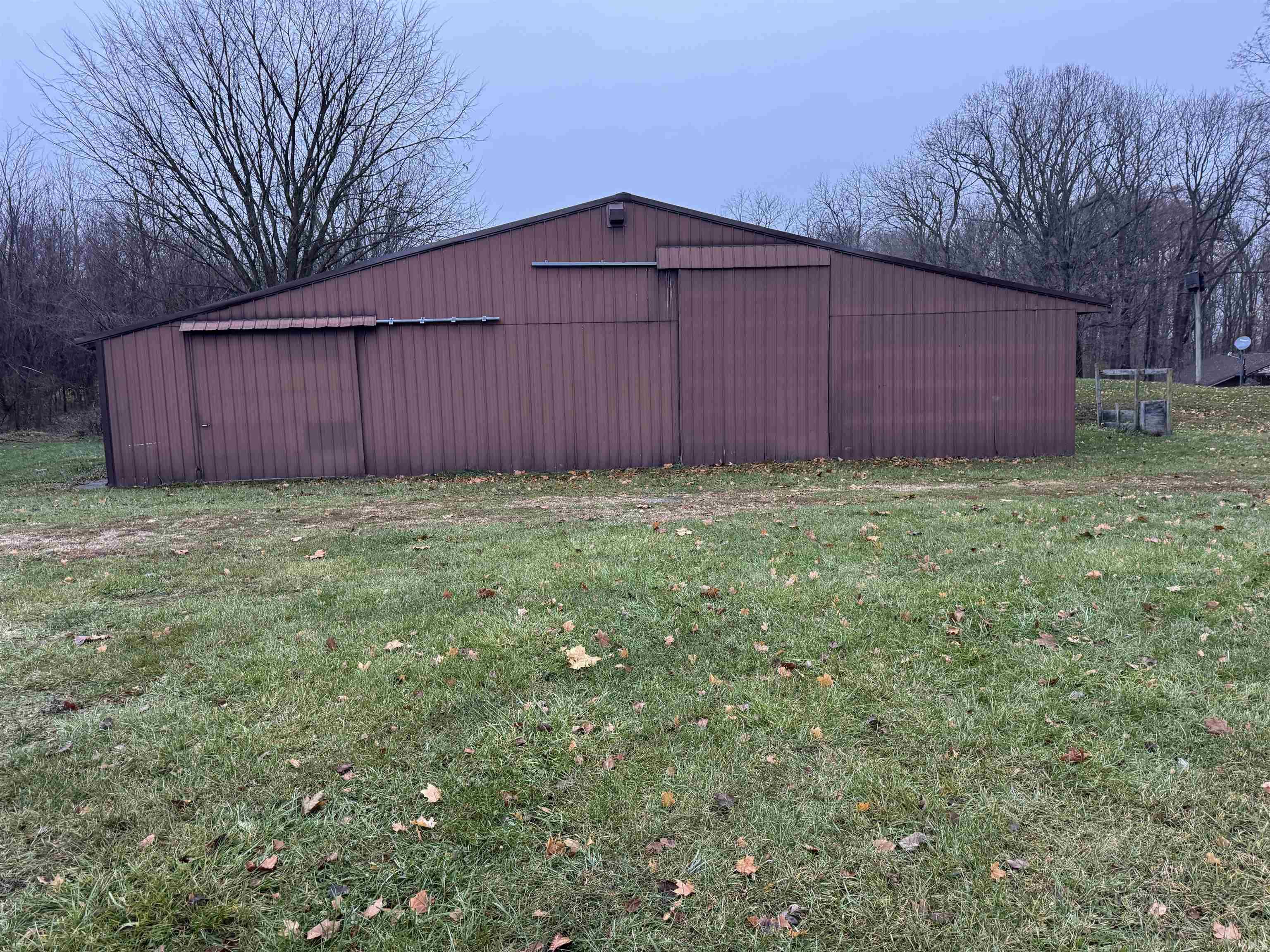 66110 Oak Road Lakeville, IN 46536 - Photo 32 of 36
