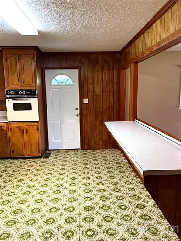 150 East Old Limestone Road York, SC 29745 - Photo 4 of 21 Gallery Image 4