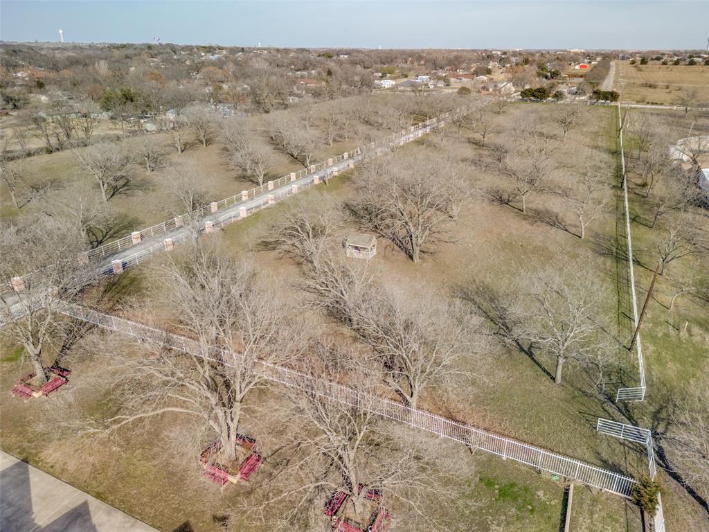 2020 South Bridgefarmer Road Lowry Crossing, TX 75069 - Photo 2 of 30