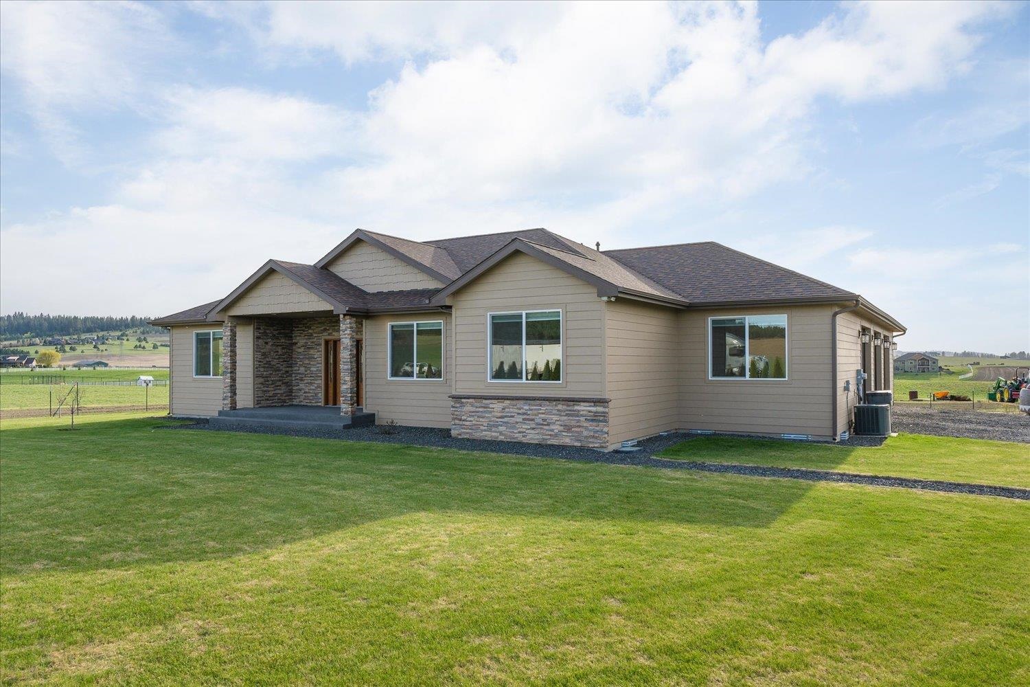 11429 North Bruce Road Mead, WA 99021 - Photo 3 of 50
