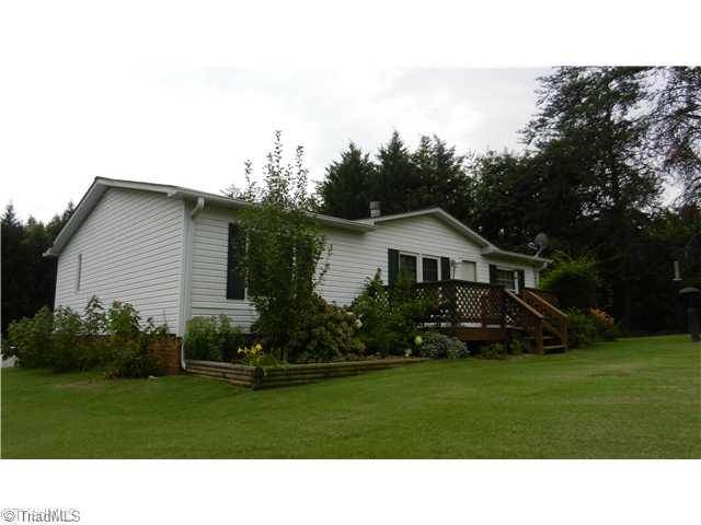 1027 Coy Hall Road King, NC 27021 - Photo 2 of 16 Exterior Front.