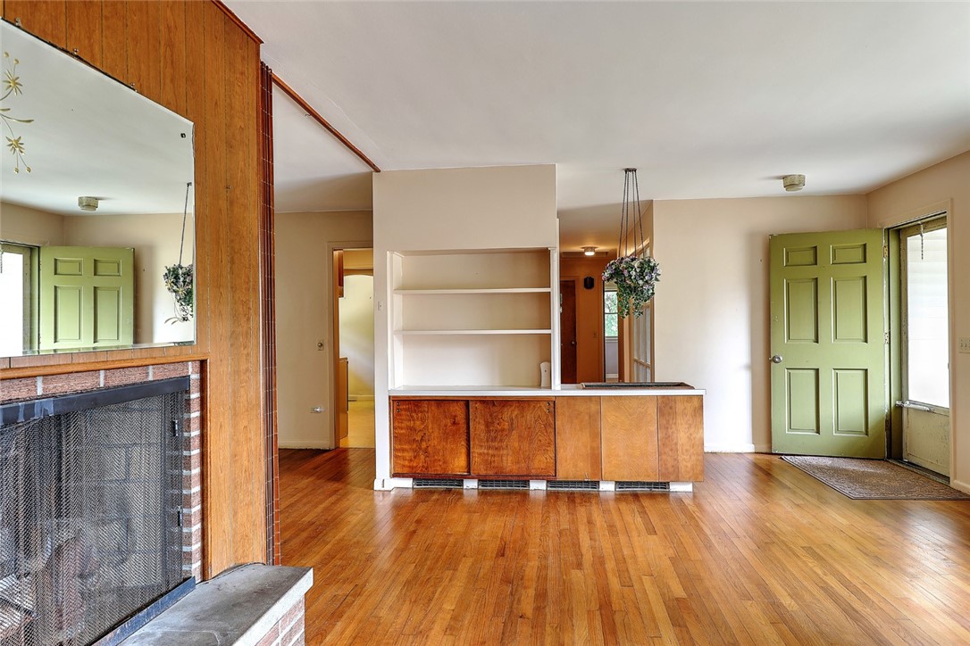 188 Winnapaug Road Westerly, RI 02891 - Photo 13 of 50