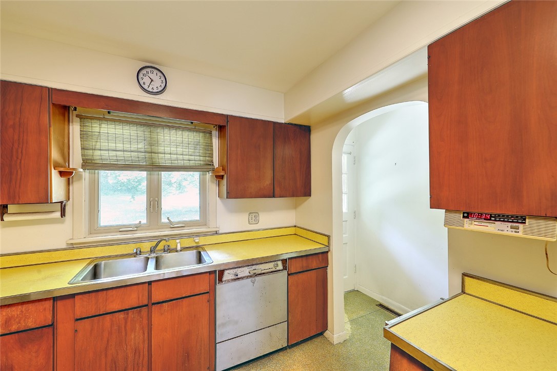 188 Winnapaug Road Westerly, RI 02891 - Photo 23 of 50