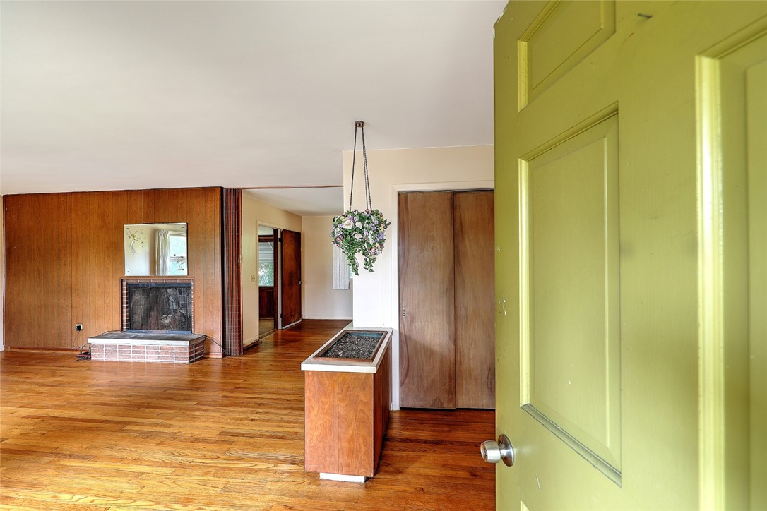 188 Winnapaug Road Westerly, RI 02891 - Photo 8 of 50