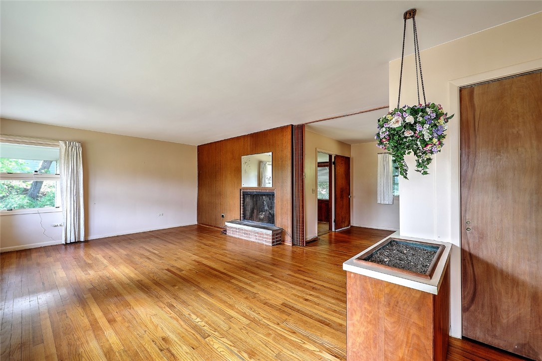 188 Winnapaug Road Westerly, RI 02891 - Photo 9 of 50