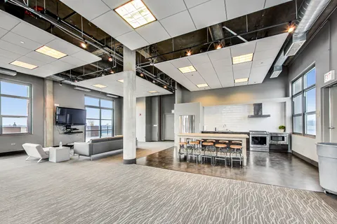 $449,900 | 900 North Kingsbury Street, Unit 1025, Chicago, IL 60610