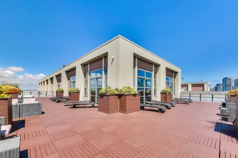 $449,900 | 900 North Kingsbury Street, Unit 1025, Chicago, IL 60610