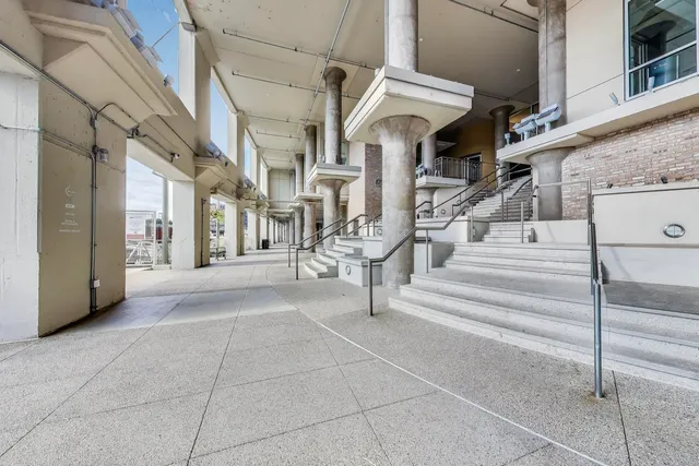 $449,900 | 900 North Kingsbury Street, Unit 1025, Chicago, IL 60610