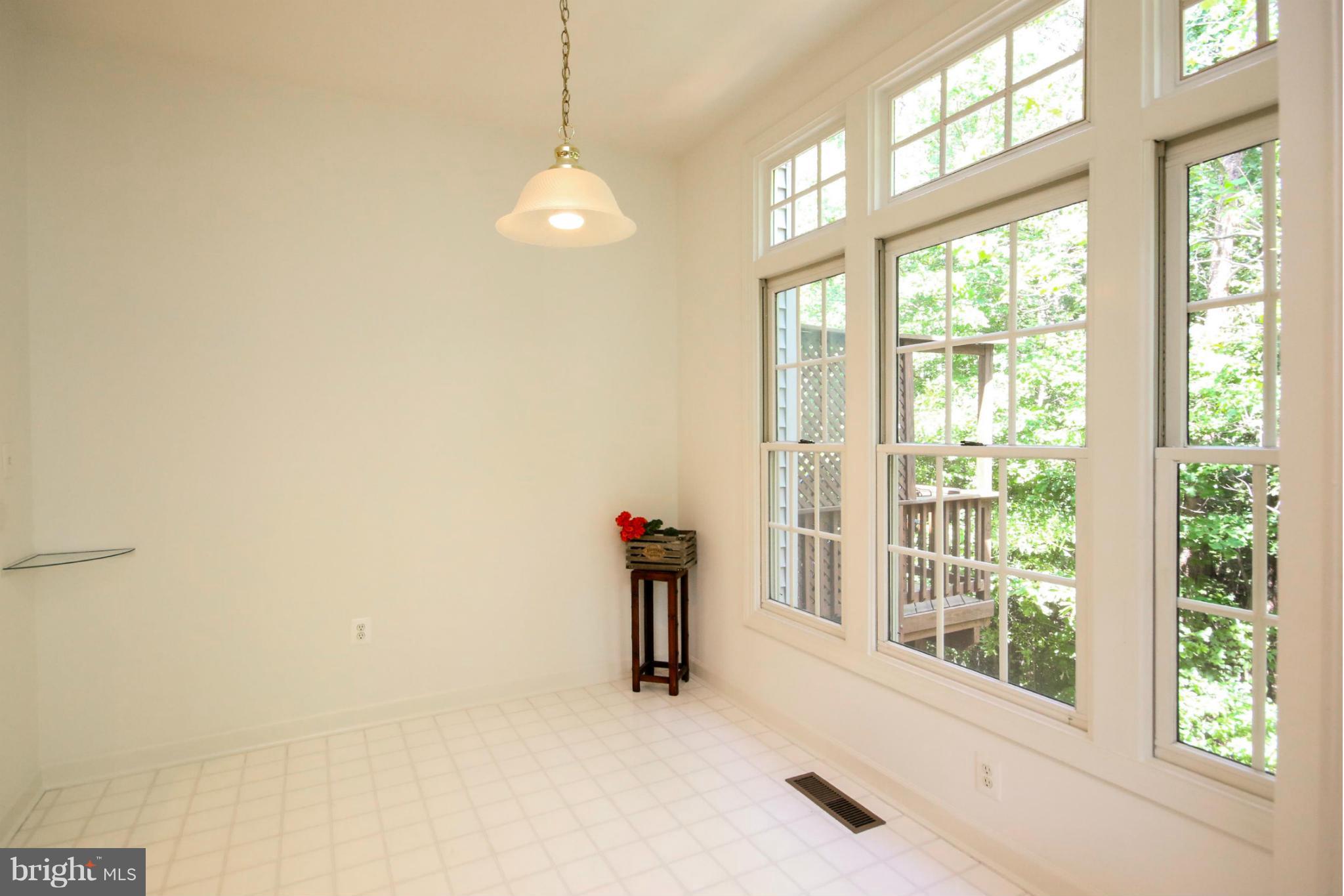 6290 Levi Court Springfield, VA 22150 - Photo 11 of 30 Breakfast Room