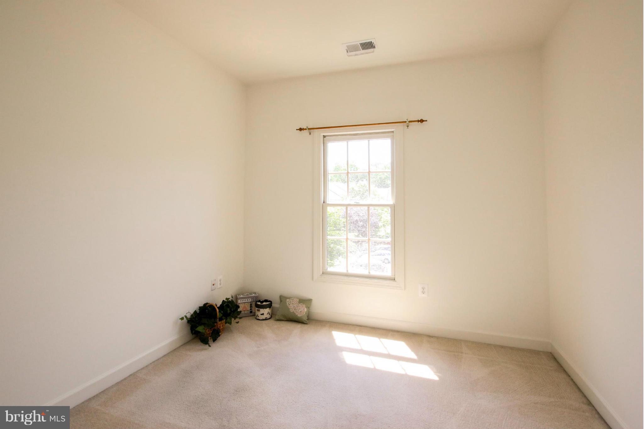 6290 Levi Court Springfield, VA 22150 - Photo 19 of 30 Bedroom # 3