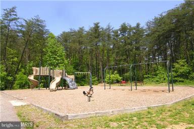6290 Levi Court Springfield, VA 22150 - Photo 29 of 30 Community