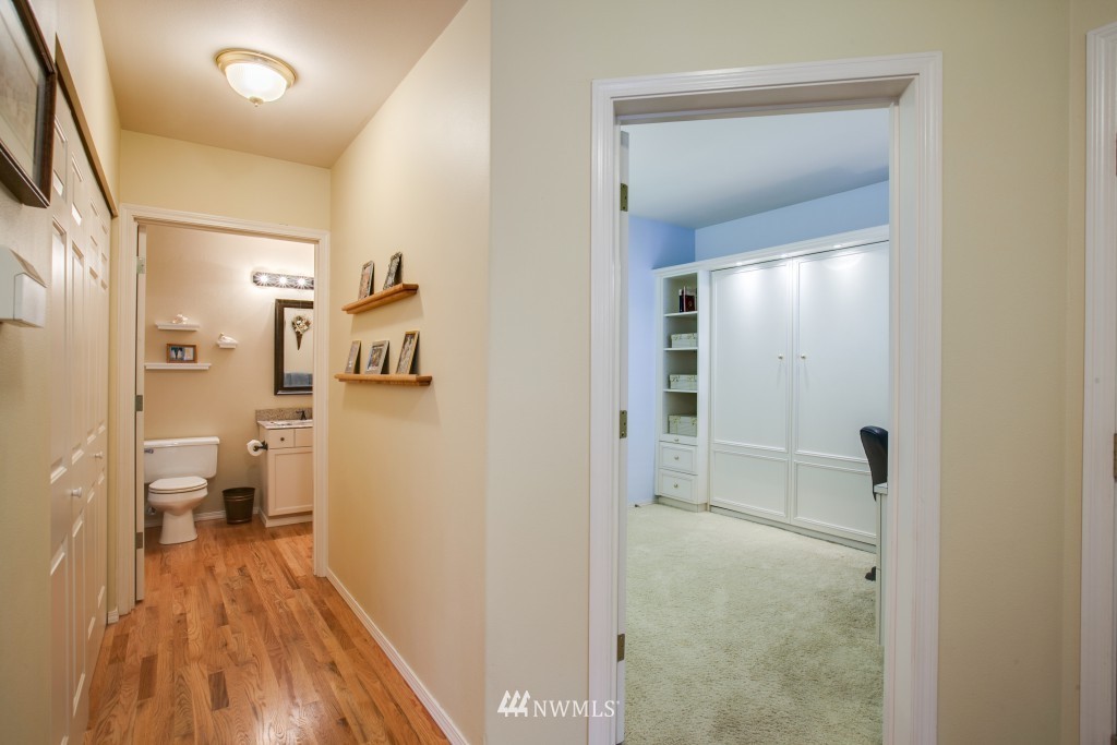 612 Bremerton Place Northeast Renton, WA 98059 - Photo 14 of 24