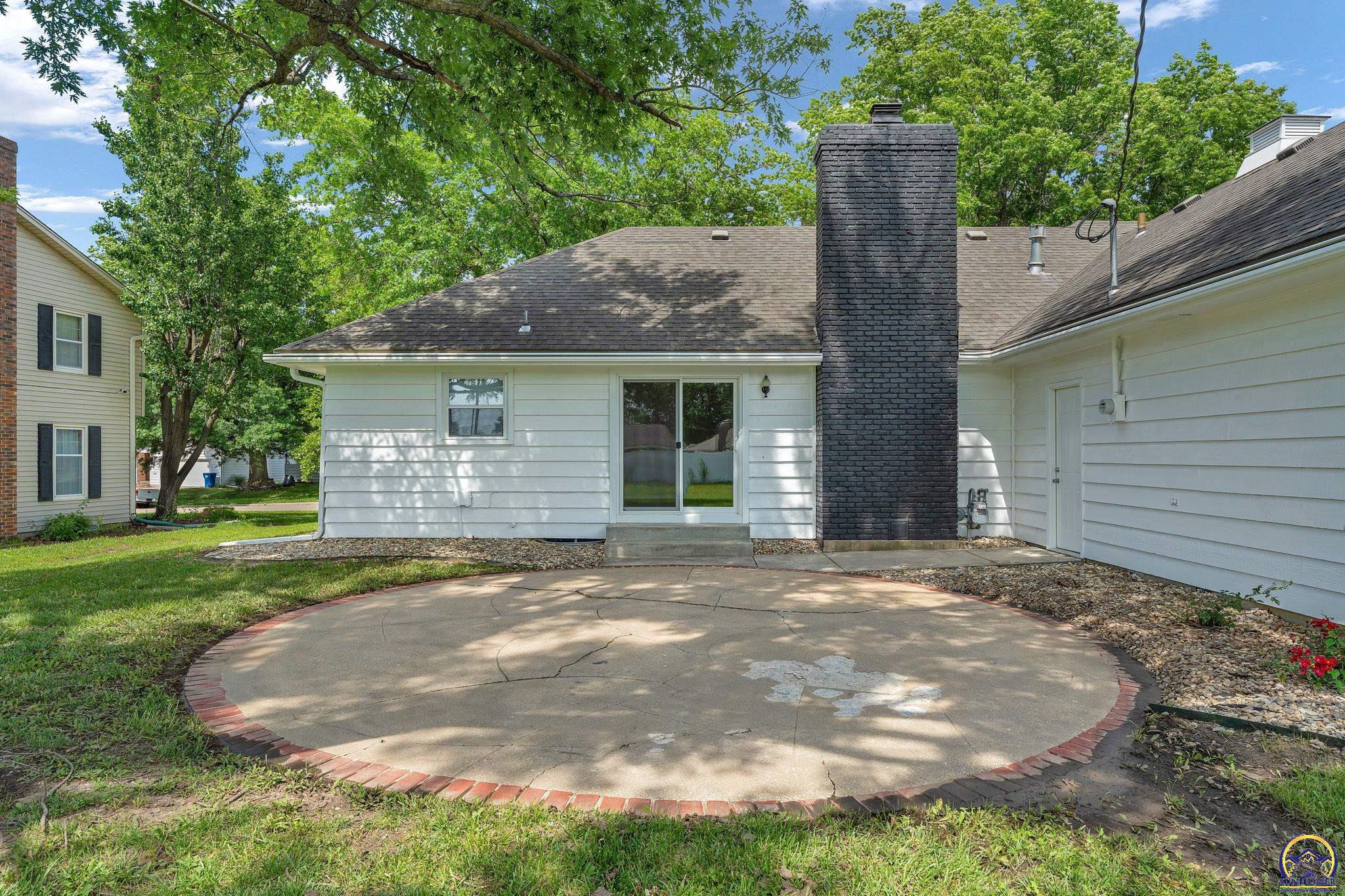 1837 Southwest Cheyenne Road Topeka, KS 66604 - Photo 42 of 49