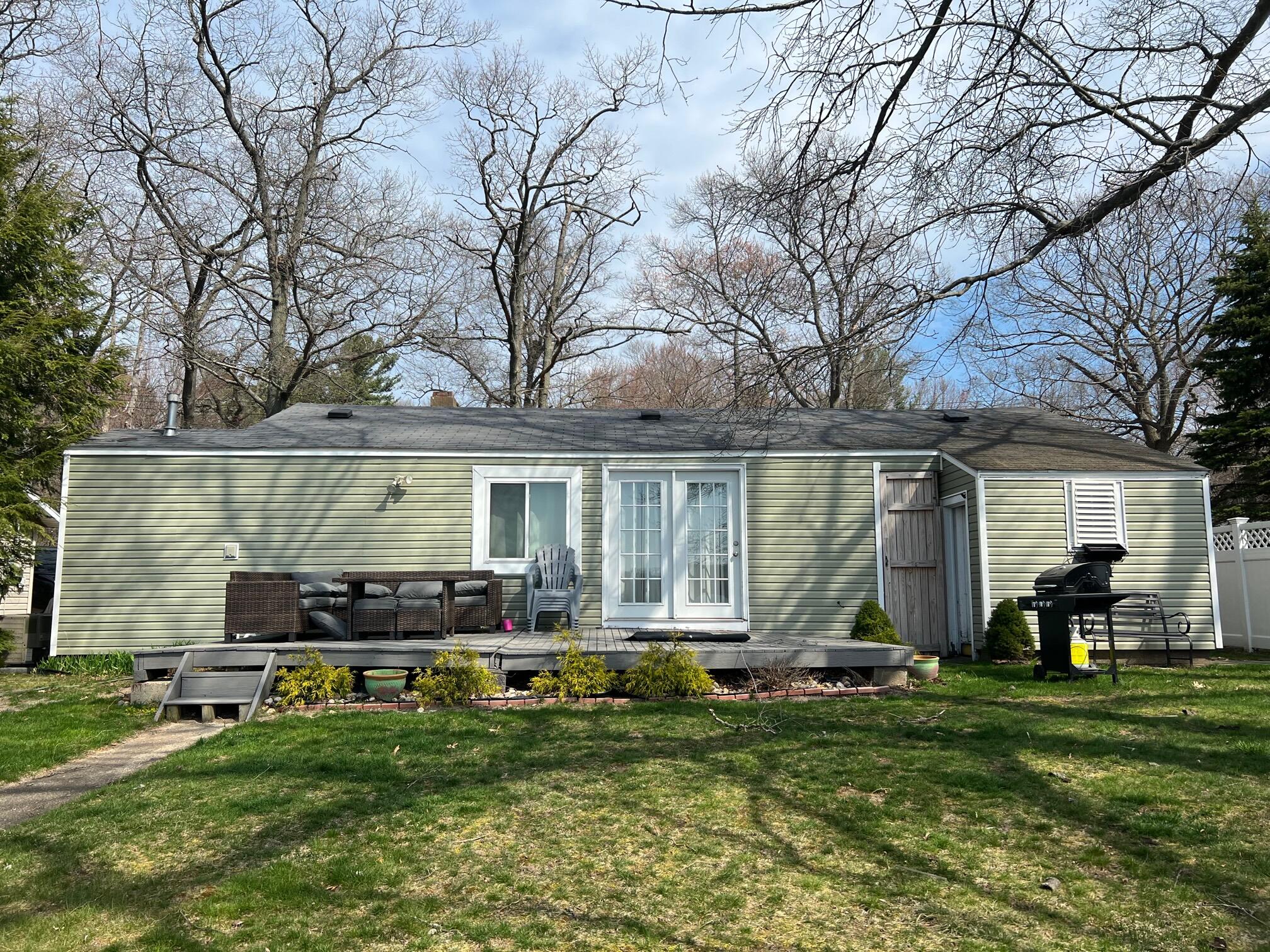 305 McNitt Road Manistee, MI 49660 - Photo 12 of 34 IMG_5609