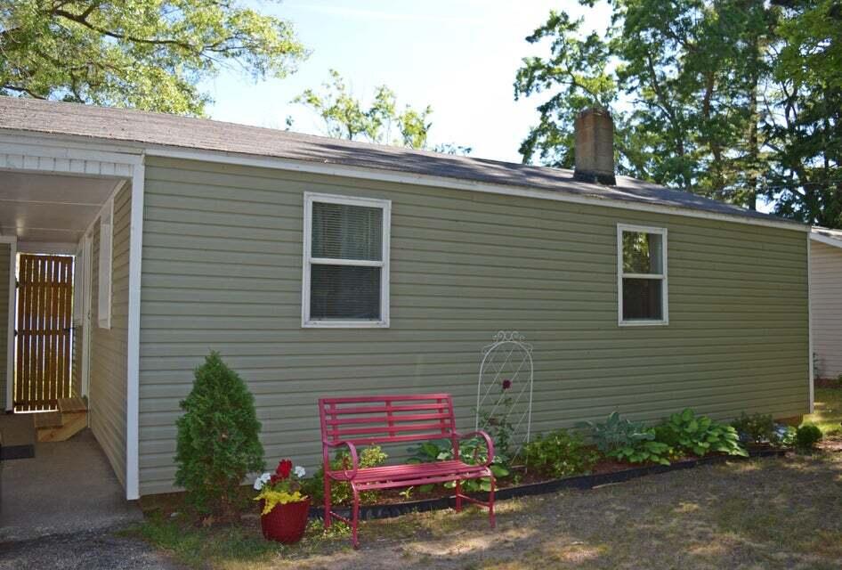 305 McNitt Road Manistee, MI 49660 - Photo 6 of 34 4