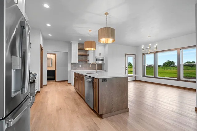 $699,900 | 3728 Rustic Ledge Way, De Pere, WI 54115