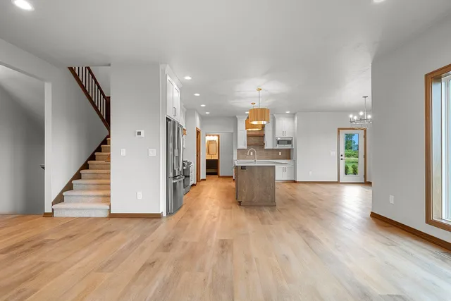 $699,900 | 3728 Rustic Ledge Way, De Pere, WI 54115