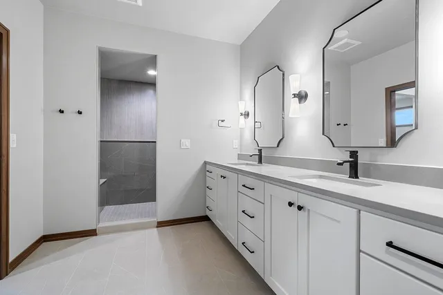 $699,900 | 3728 Rustic Ledge Way, De Pere, WI 54115