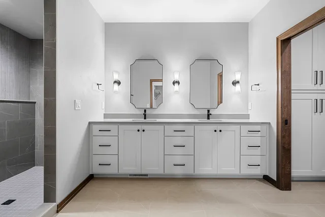 $699,900 | 3728 Rustic Ledge Way, De Pere, WI 54115