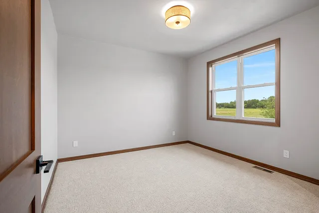 $699,900 | 3728 Rustic Ledge Way, De Pere, WI 54115