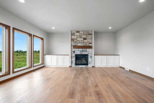 $699,900 | 3728 Rustic Ledge Way, De Pere, WI 54115