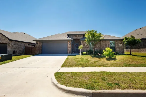 $350,000 | 1408 Eagle Nest Drive, Pelican Bay, TX 76020