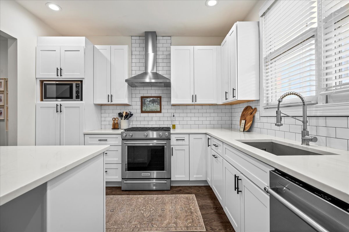 1960 North Seminary Avenue, Unit B Chicago, IL 60614 - Photo 11 of 32