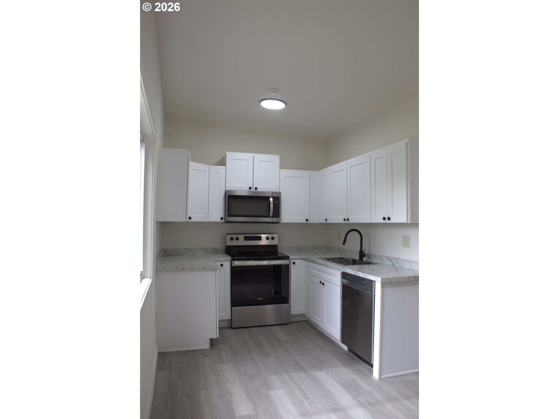 316 Southwest 22nd Street Pendleton, OR 97801 - Photo 5 of 17 Kitchen