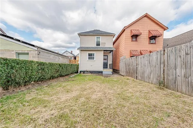 $114,900 | 1112 Stieren Avenue, Brackenridge, PA 15014