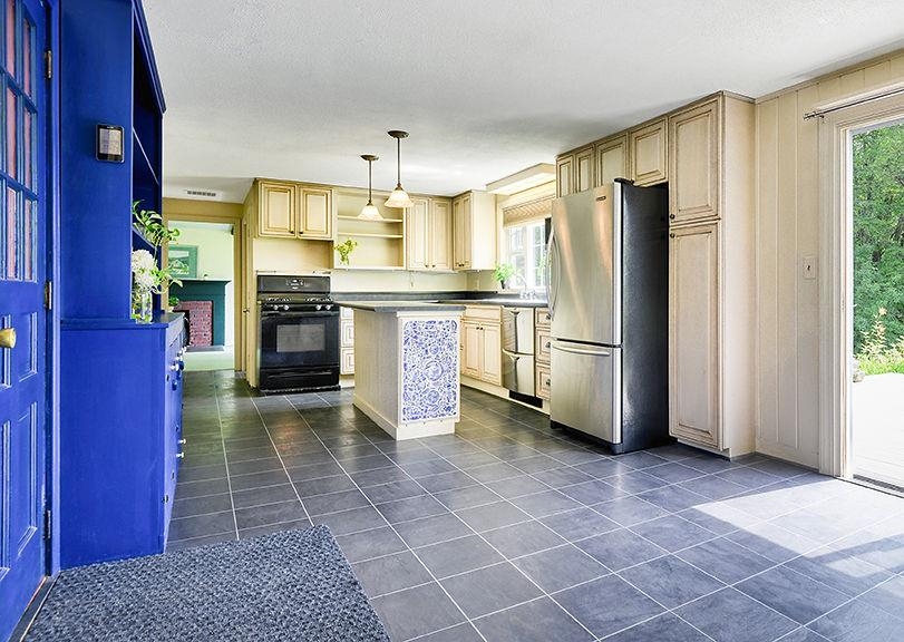 39 Weston Heights Road Rockingham, VT 05101 - Photo 3 of 39