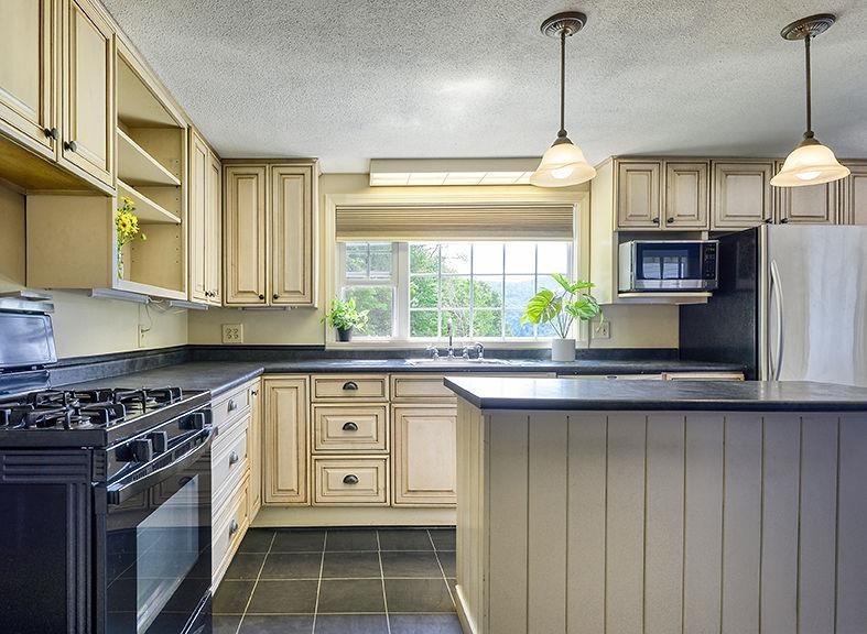 39 Weston Heights Road Rockingham, VT 05101 - Photo 7 of 39