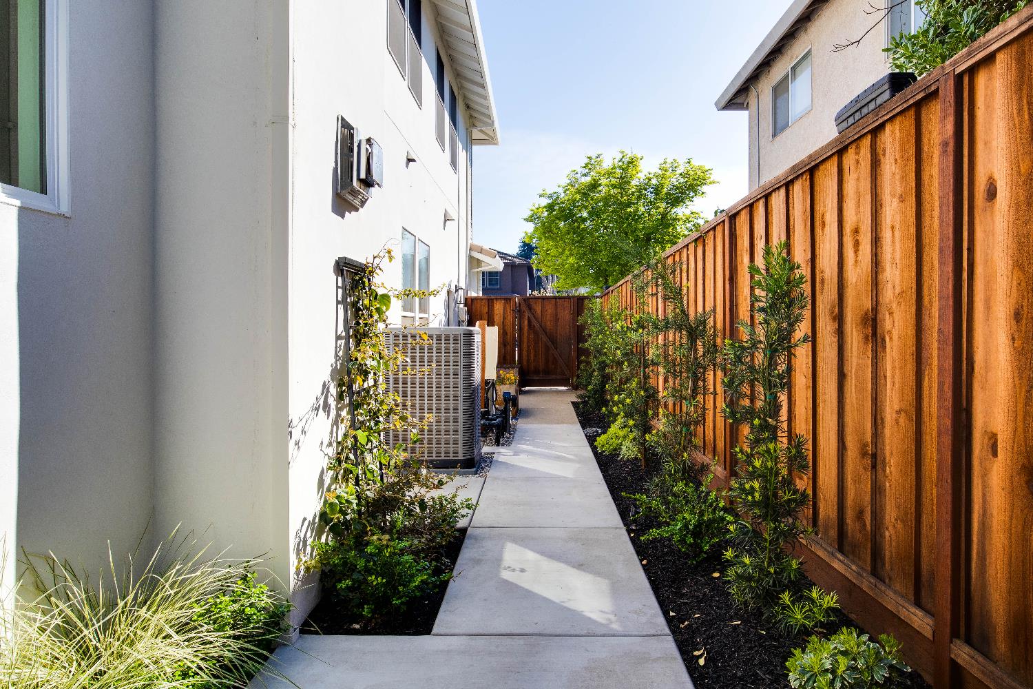 637 Rebekah Court Ripon, CA 95366 - Photo 60 of 69 a path view of multi story residential apartment building with stairs
