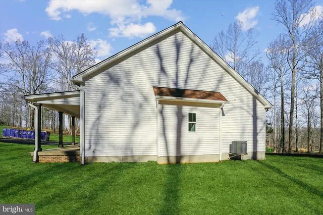 $933,900 | 9 Camden Lane, Elkwood, VA 22718