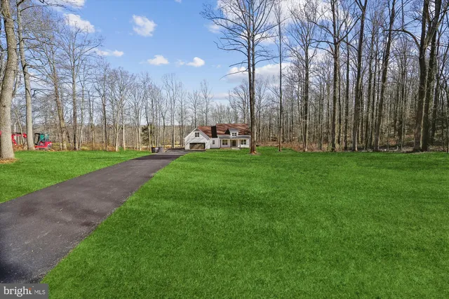 $933,900 | 9 Camden Lane, Elkwood, VA 22718