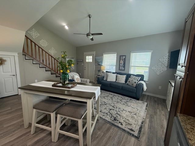 129 Palmetto Point Road Rockport, TX 78382 - Photo 11 of 40