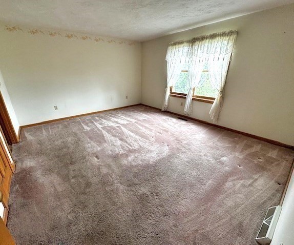 29 Highland View Drive Sutton, MA 01590 - Photo 17 of 40 an empty room with windows