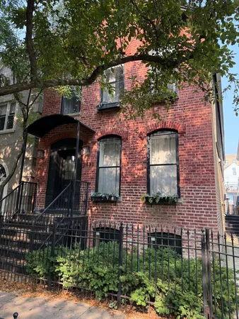 $3,600 | 2433 North Janssen Avenue, Unit 2F, Chicago, IL 60614