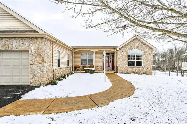 $575,000 | 6028 Triple Crown Circle, Greensburg, PA 15601