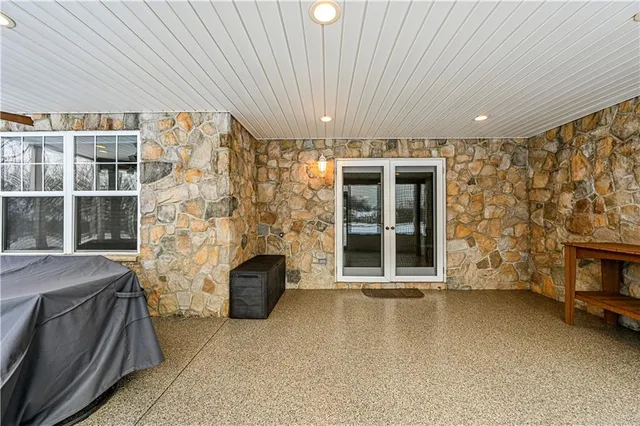 $575,000 | 6028 Triple Crown Circle, Greensburg, PA 15601