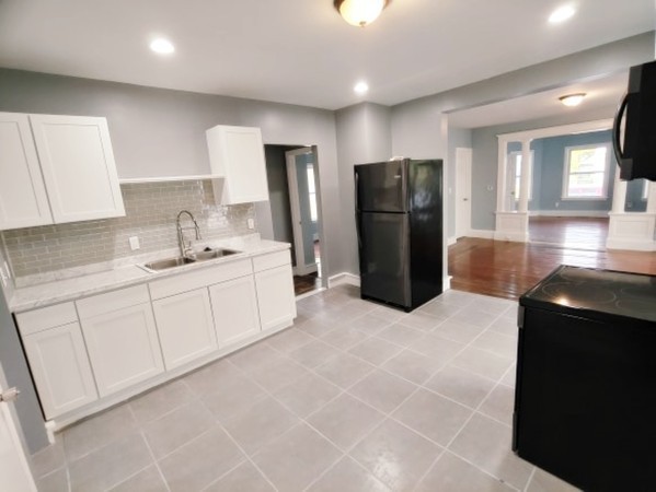 39 Norfolk Street Springfield, MA 01109 - Photo 5 of 10 Gallery Image 5