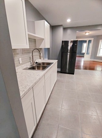 39 Norfolk Street Springfield, MA 01109 - Photo 7 of 10 Gallery Image 7
