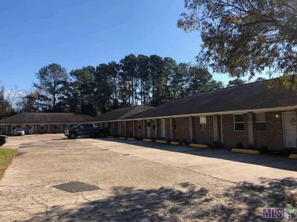 $995 | 26218 Highway 16, Unit 3, Denham Springs, LA 70726
