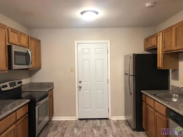 $995 | 26218 Highway 16, Unit 3, Denham Springs, LA 70726