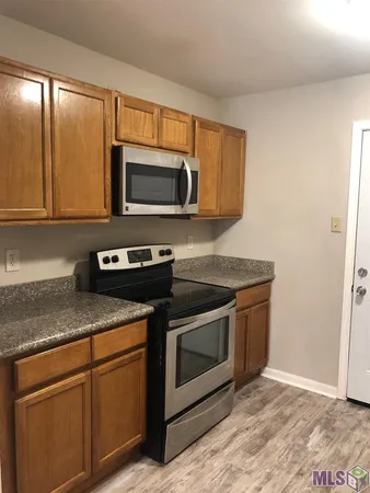$995 | 26218 Highway 16, Unit 3, Denham Springs, LA 70726