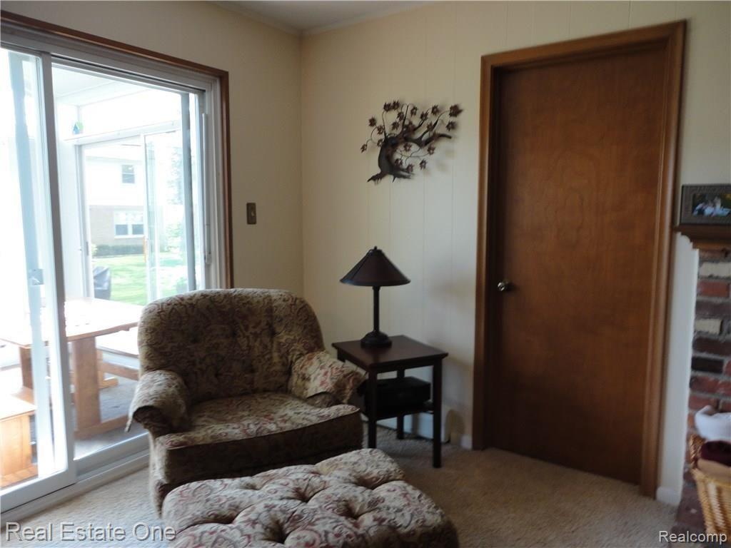 32305 Baintree Road Farmington Hills, MI 48334 - Photo 13 of 53