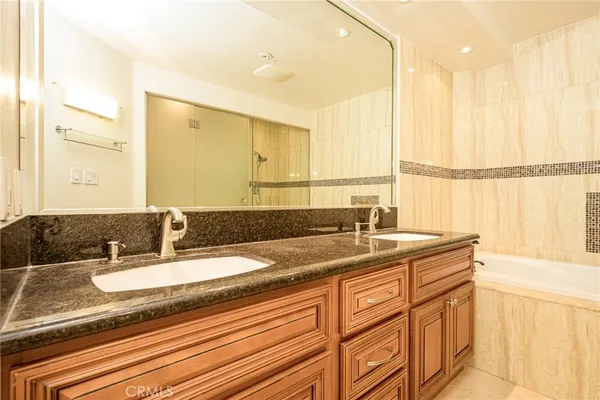 $668,000 | 2233 Martin, Unit 311, Irvine, CA 92612