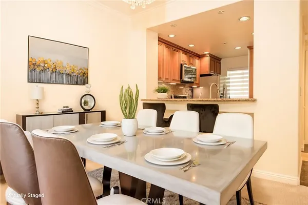 $668,000 | 2233 Martin, Unit 311, Irvine, CA 92612