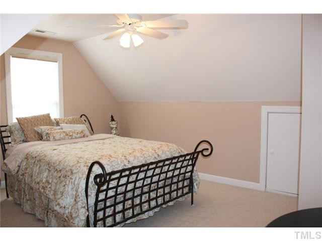 5101 Bartons Enclave Lane Raleigh, NC 27613 - Photo 18 of 25 Bedroom