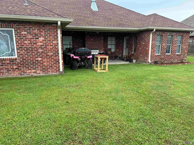 $330,000 | 504 Sugar Plum Street, Houma, LA 70364